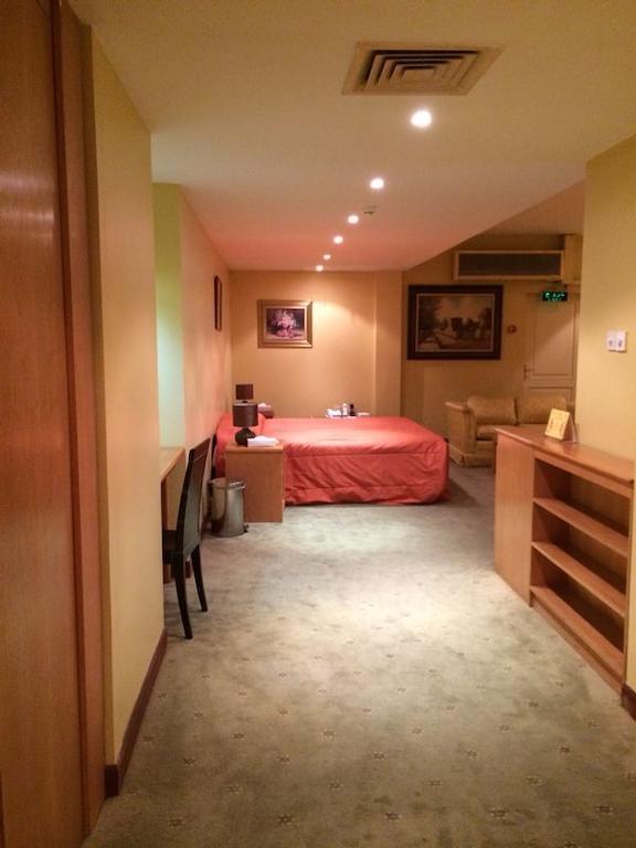 City Center Hotel Manama Bilik gambar