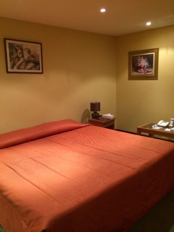 City Center Hotel Manama Bilik gambar