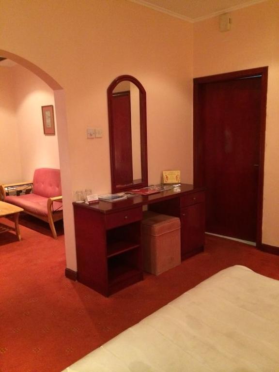 City Center Hotel Manama Bilik gambar